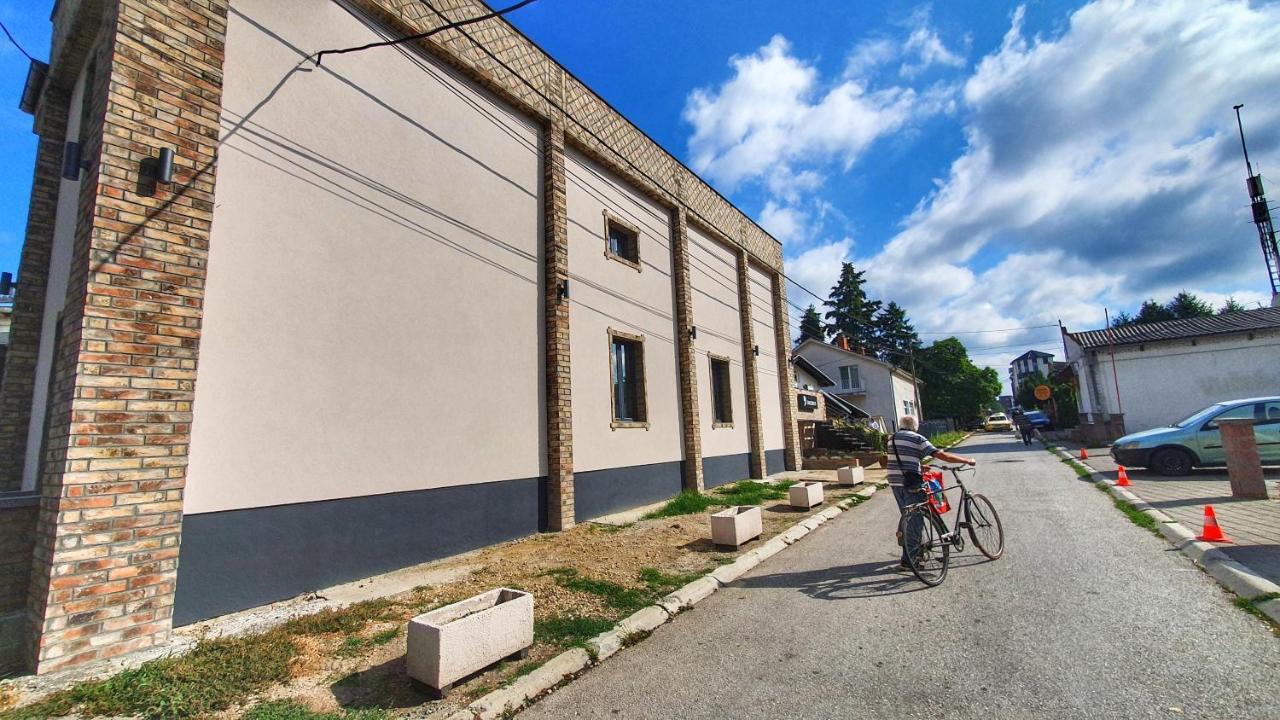 Castello Inn Smederevska Palanka Exterior foto